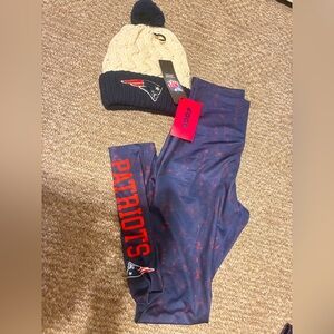 NFL New England Patriots Legging and Beanie Bundle